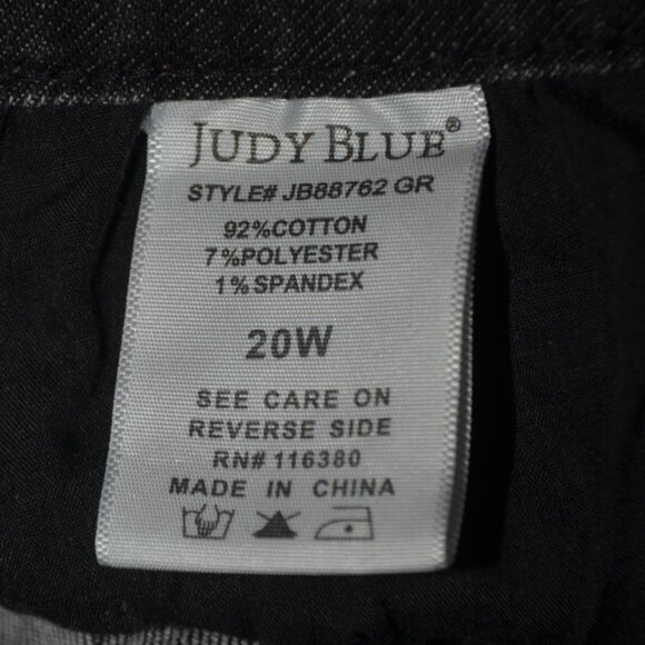 Judy Blue Size 20W Dark Wash Black Wide Leg Crop Raw Hem Jeans Stretch Denim - Picture 10 of 11